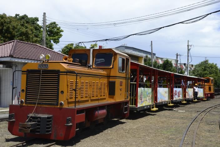 甜蜜蜜追五分車